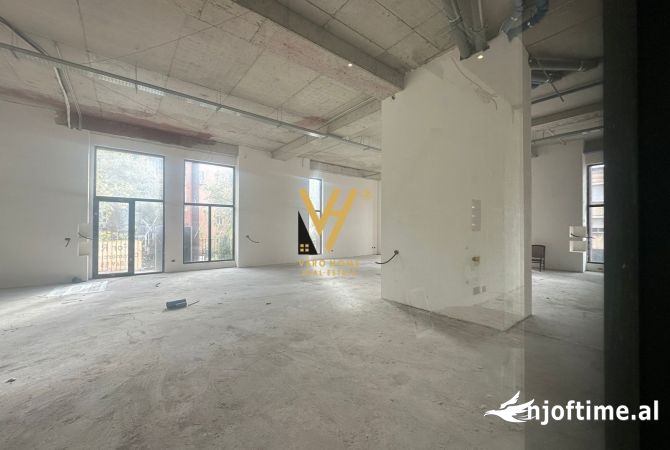 Ambient biznesi me qera 3+1 ne Tirane - 10,800 Euro