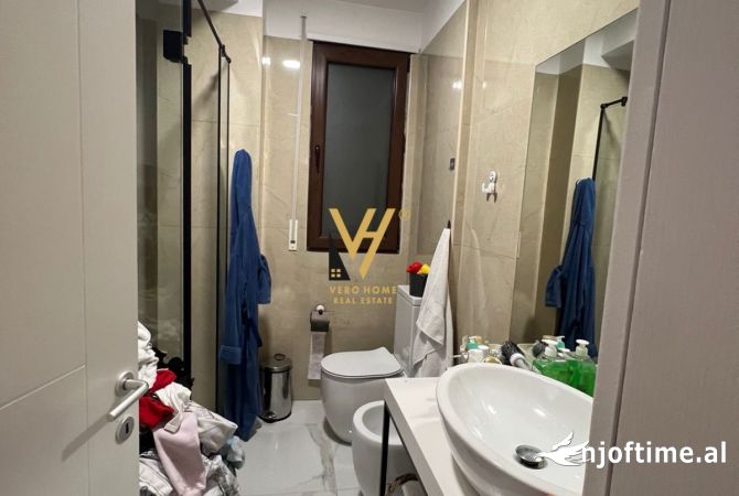 Shtepi ne shitje Apartament ne Tirane, 2+1, Mobilimi E mobiluar, Pagesa 220,000  Euro.