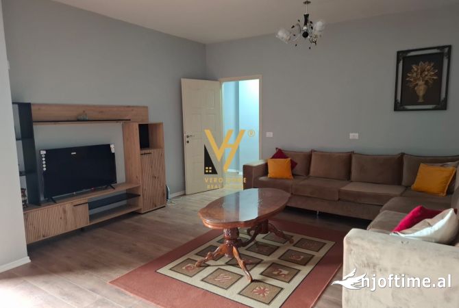 Shtepi me qera 1+1 ne Tirane - 450 Euro