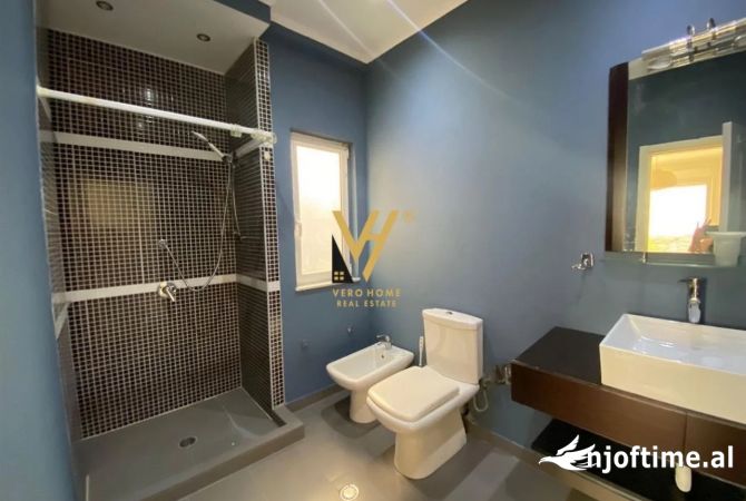 Shtepi me qera Apartament ne Tirane, 2+1, Mobilimi E mobiluar, Pagesa 800  Euro.