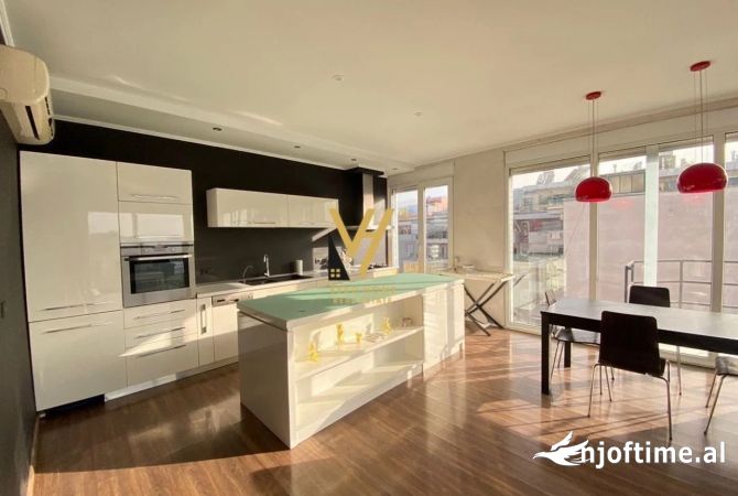 Shtepi me qera Apartament ne Tirane, 2+1, Mobilimi E mobiluar, Pagesa 800  Euro.