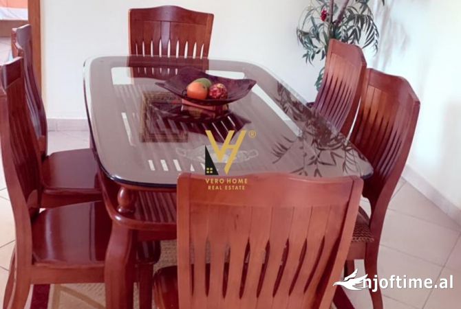 Shtepi me qera Apartament ne Tirane, 2+1, Mobilimi E mobiluar, Pagesa 650  Euro.