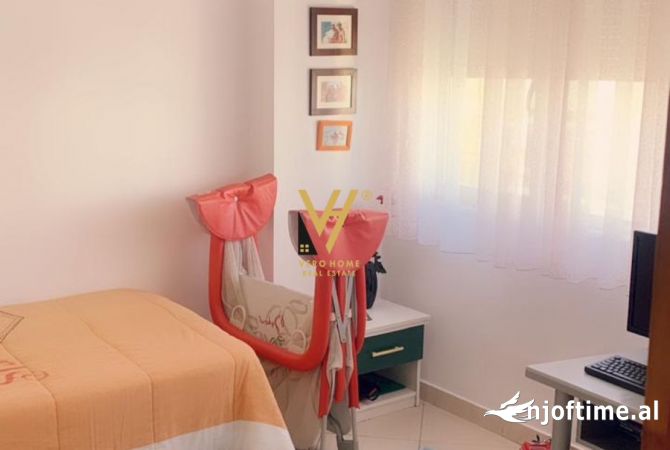 Shtepi me qera Apartament ne Tirane, 2+1, Mobilimi E mobiluar, Pagesa 650  Euro.