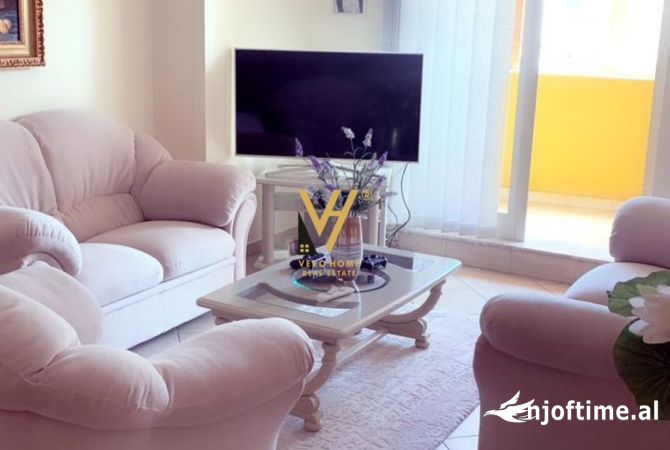 Shtepi me qera 2+1 ne Tirane - 650 Euro