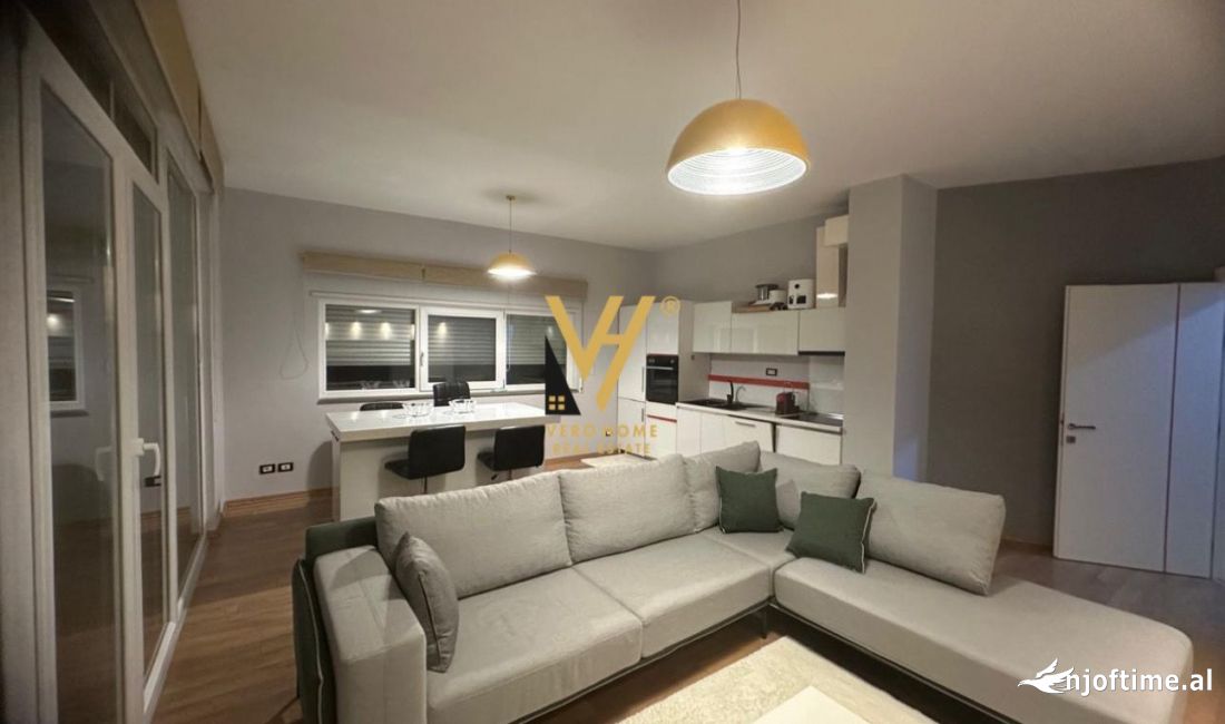 Shtepi me qera Apartament ne Tirane, 2+1, Mobilimi E mobiluar, Pagesa 800  Euro.