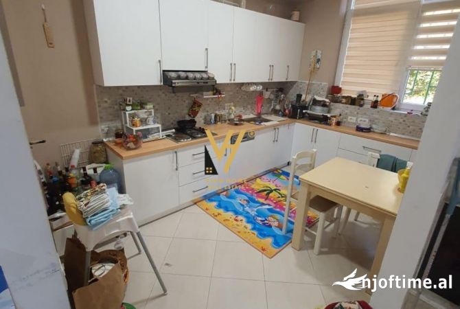 Shtepi ne shitje 7+1 ne Tirane - 440,000 Euro