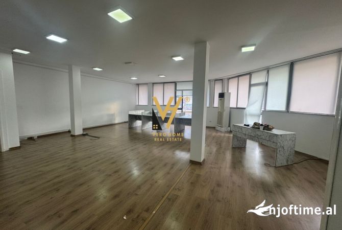 Ambient biznesi me qera 3+1 ne Tirane - 3,200 Euro