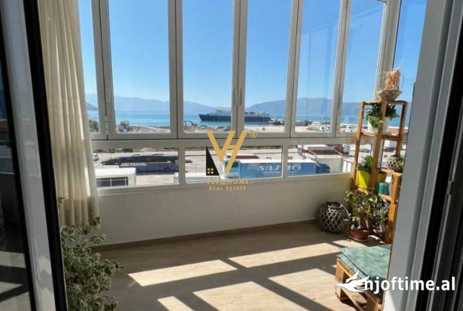 Shtepi ne shitje Apartament ne Vlore, 3+1, Mobilimi E mobiluar, Pagesa 300,000  Euro.
