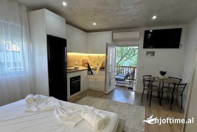 Shtepi me qera Apartament ne Tirane, Garsoniere, Mobilimi E mobiluar, Pagesa 40,000  Leke.