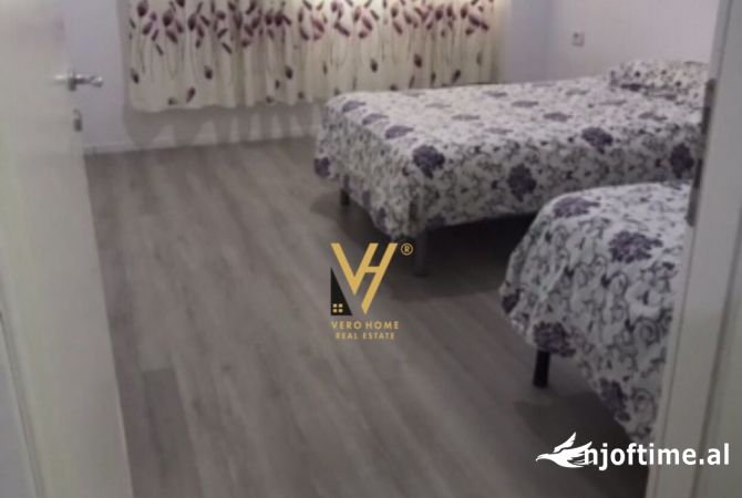 Shtepi ne shitje Apartament ne Tirane, 1+1, Mobilimi E mobiluar, Pagesa 124,000  Euro.