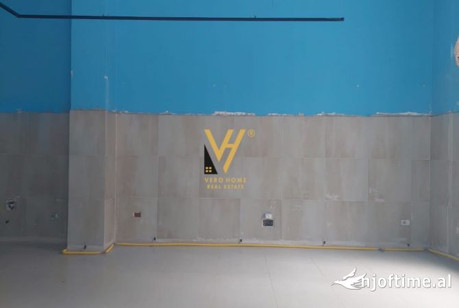 Ambient biznesi me qera 1+1 ne Tirane - 800 Euro