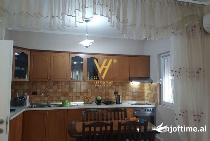 Shtepi me qera 2+1 ne Tirane - 50,000 Leke