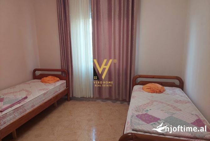 Shtepi me qera Shtepi Private ne Tirane, 2+1, Mobilimi E mobiluar, Pagesa 50,000  Leke.