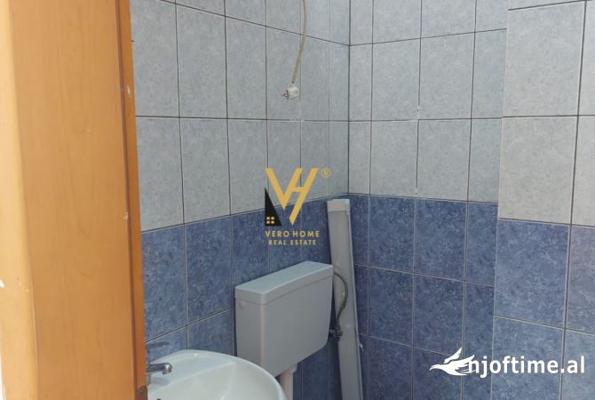 Ambient biznesi ne shitje 1+1 ne Tirane - 82,000 Euro