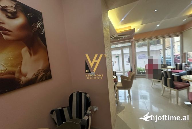 Ambient biznesi ne shitje 2+1 ne Tirane - 288,400 Euro