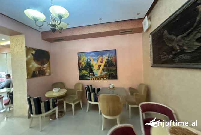 Ambient biznesi ne shitje 2+1 ne Tirane - 288,400 Euro