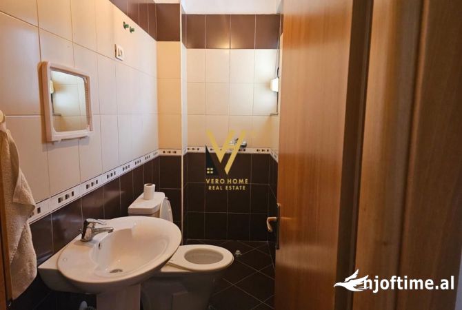 Shtepi me qera Apartament ne Tirane, 2+1, Mobilimi E mobiluar, Pagesa 500  Euro.