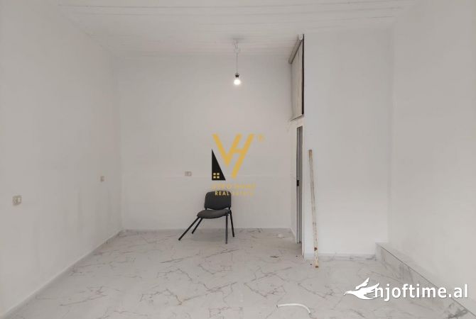 Ambient biznesi me qera 1+1 ne Tirane - 300 Euro