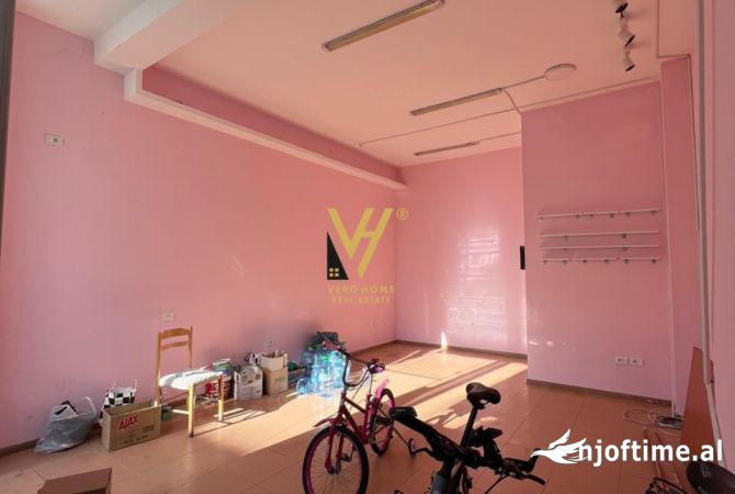 Ambient biznesi me qera 1+1 ne Tirane - 300 Euro
