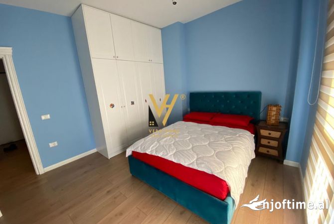 Shtepi me qera Apartament ne Tirane, 4+1, Mobilimi E mobiluar, Pagesa 1,200  Euro.