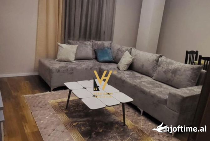Shtepi me qera 2+1 ne Tirane - 800 Euro