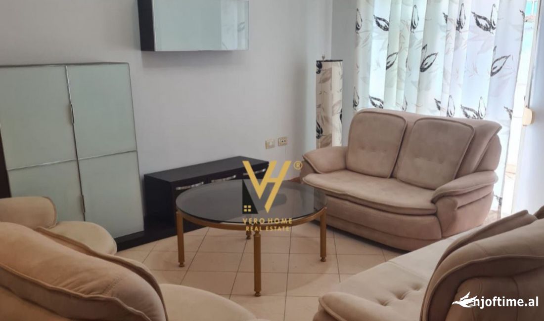 Shtepi me qera Apartament ne Tirane, 2+1, Mobilimi E mobiluar, Pagesa 700  Euro.