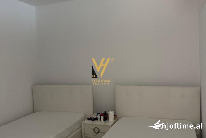 Shtepi me qera Apartament ne Tirane, 2+1, Mobilimi E mobiluar, Pagesa 750  Euro.