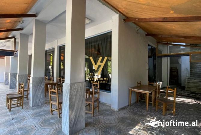 SHITET BAR-RESTORANT-TRUALL 1640 M2 NE BERAT 350.000 EURO