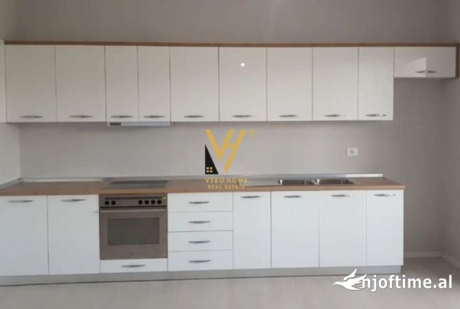 Ambient biznesi me qera 1+1 ne Tirane - 550 Euro