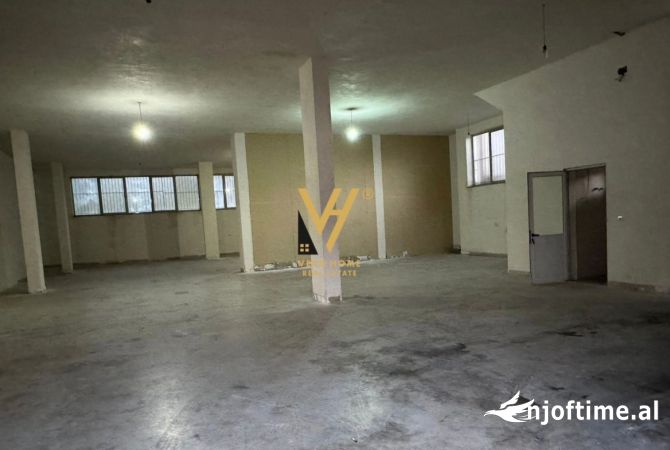 Ambient biznesi ne shitje 4+1 ne Tirane - 380,000 Euro