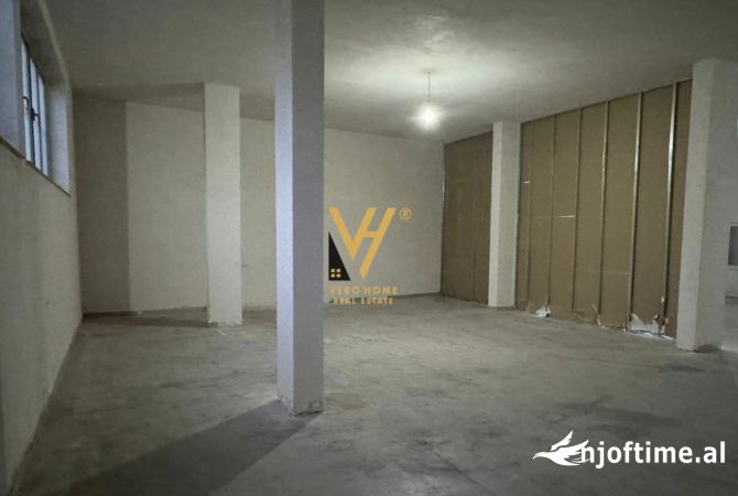 Ambient biznesi ne shitje 4+1 ne Tirane - 380,000 Euro
