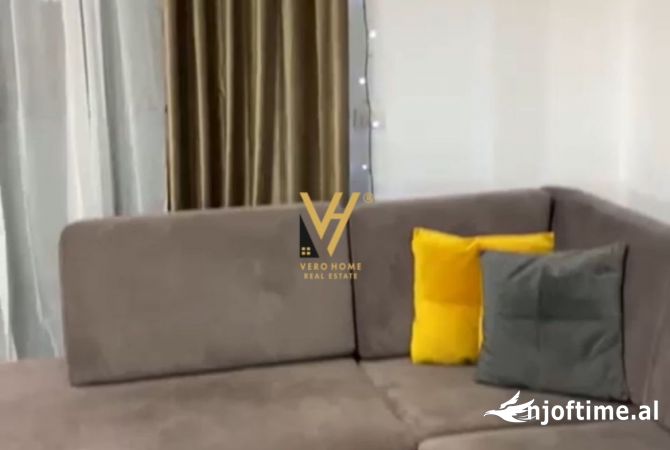 Shtepi me qera 2+1 ne Tirane - 700 Euro