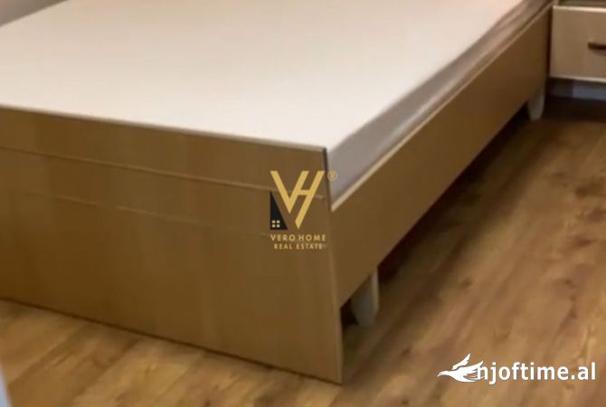 Shtepi me qera Apartament ne Tirane, 2+1, Mobilimi E mobiluar, Pagesa 700  Euro.