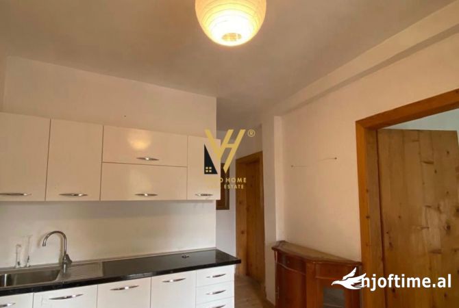 Shtepi me qera 2+1 ne Tirane - 55,000 Leke