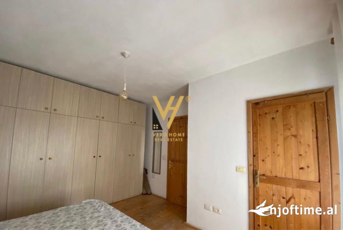 Shtepi me qera Apartament ne Tirane, 2+1, Mobilimi E mobiluar, Pagesa 55,000  Leke.