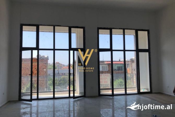 Ambient biznesi me qera 1+1 ne Tirane - 600 Euro