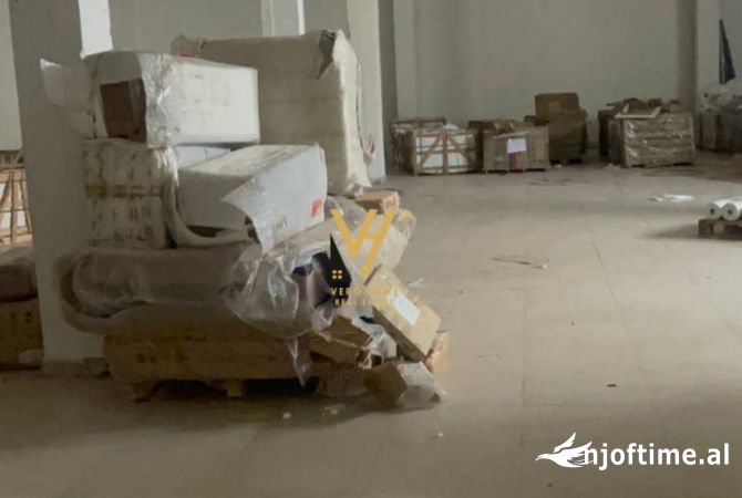 JEPET MAGAZINE 490 M2 ME QERA TE RRUGA 5 MAJ 3.430 EURO