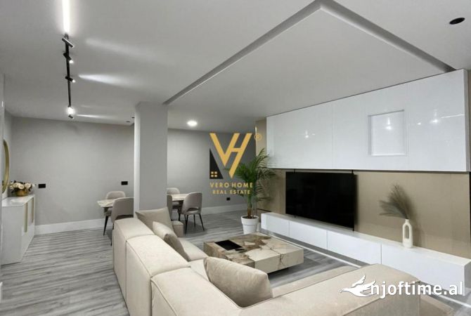 Shtepi me qera 2+1 ne Tirane - 2,300 Euro