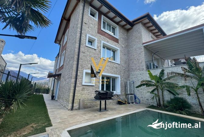 Shtepi me qera 5+1 ne Tirane - 3,500 Euro