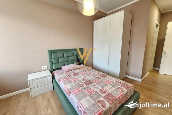 Shtepi me qera Vila Luksoze ne Tirane, 5+1, Mobilimi E mobiluar, Pagesa 3,500  Euro.