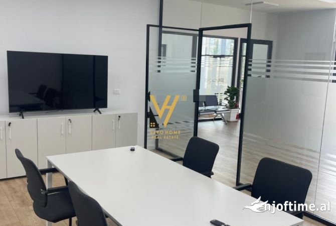Ambient biznesi me qera 3+1 ne Tirane - 1,750 Euro