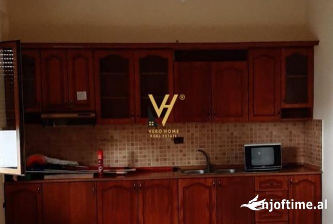 Shtepi ne shitje 6+1 ne Tirane - 440,000 Euro