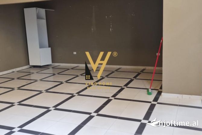 Ambient biznesi me qera 1+1 ne Tirane - 800 Euro