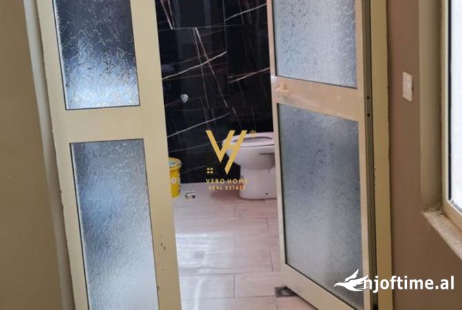 Ambient biznesi me qera 1+1 ne Tirane - 800 Euro