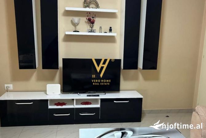 Shtepi ne shitje Apartament ne Tirane, 1+1, Mobilimi E mobiluar, Pagesa 120,000  Euro.