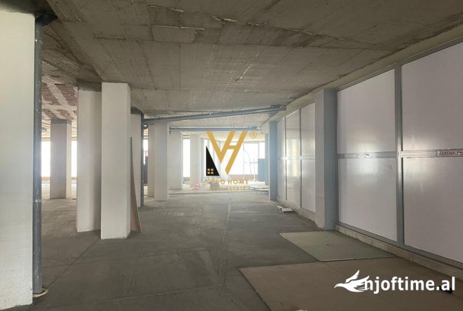 Ambient biznesi ne shitje 1+1 ne Tirane - 650,000 Euro