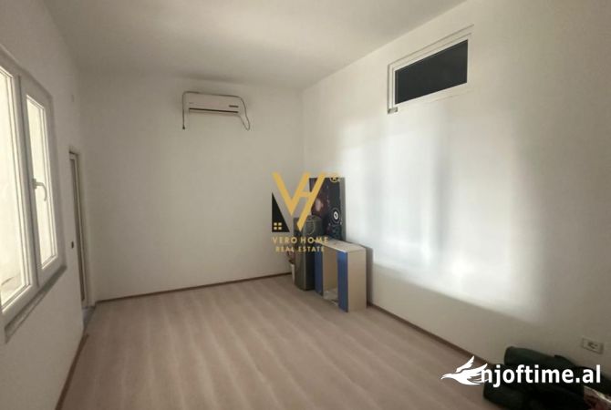 Ambient biznesi me qera 1+1 ne Tirane - 1,000 Euro
