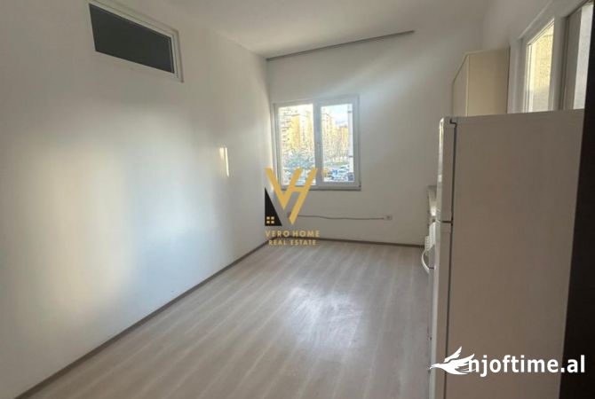 Ambient biznesi me qera 1+1 ne Tirane - 1,000 Euro