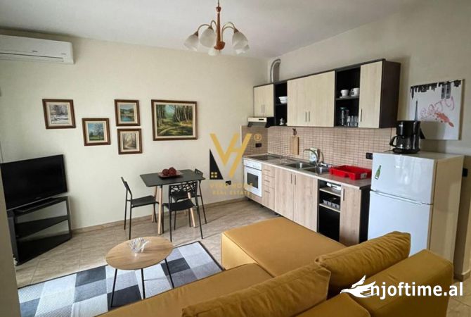 Shtepi me qera 2+1 ne Tirane - 650 Euro