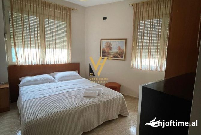 Shtepi me qera Apartament ne Tirane, 2+1, Mobilimi E mobiluar, Pagesa 650  Euro.